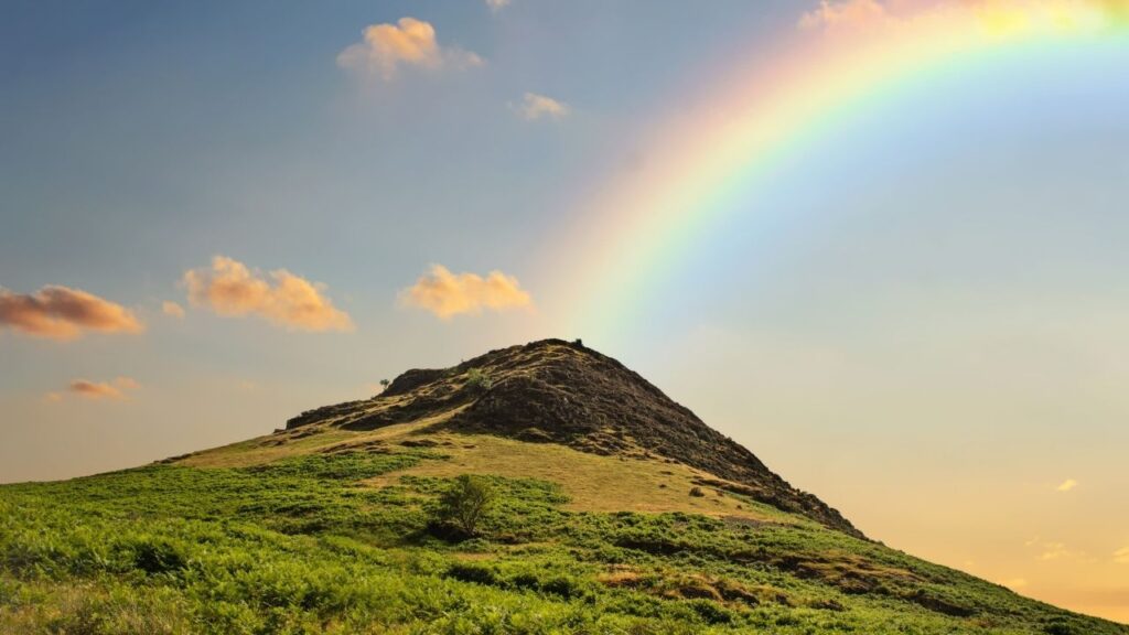 Strona dla pensjonatu - historia Beaty i jej pensjonatu -tęcza