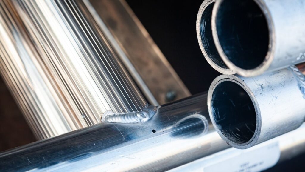 Strona internetowa dla małej firmy - historia Stanisława - aluminium