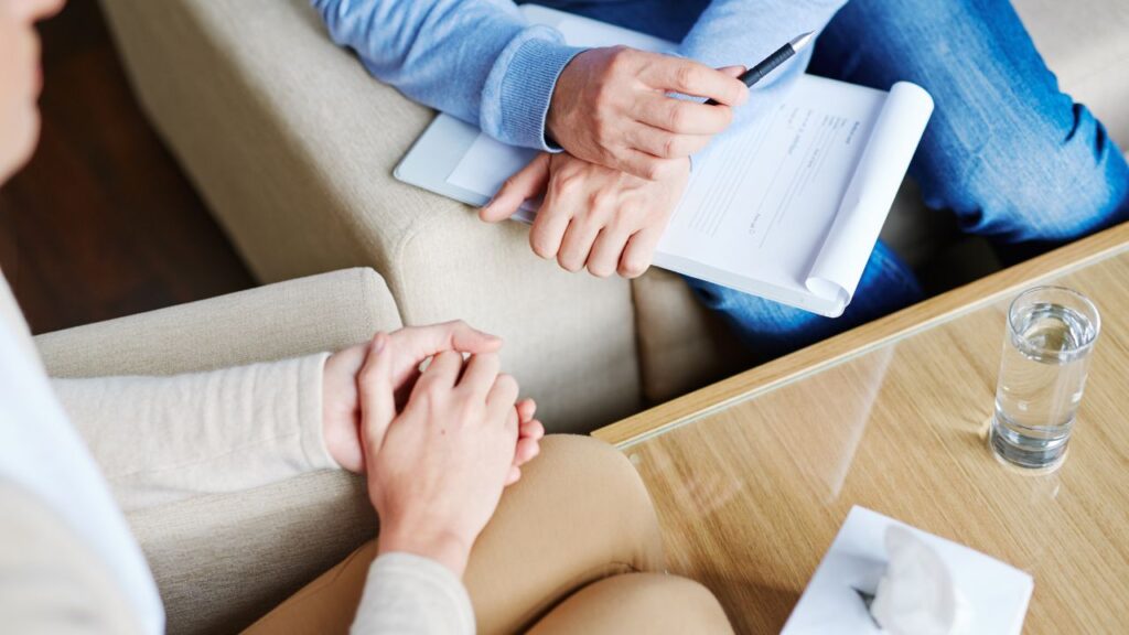 Obrazek przedstawia sesję terapeutyczną